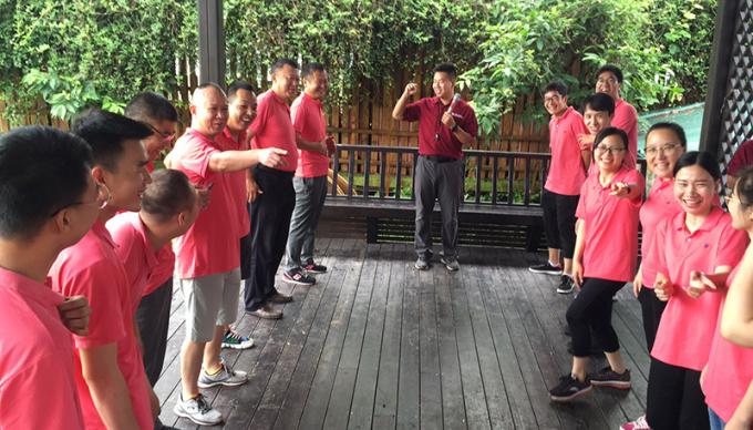 心悦华阳湖，情系三杰宜！